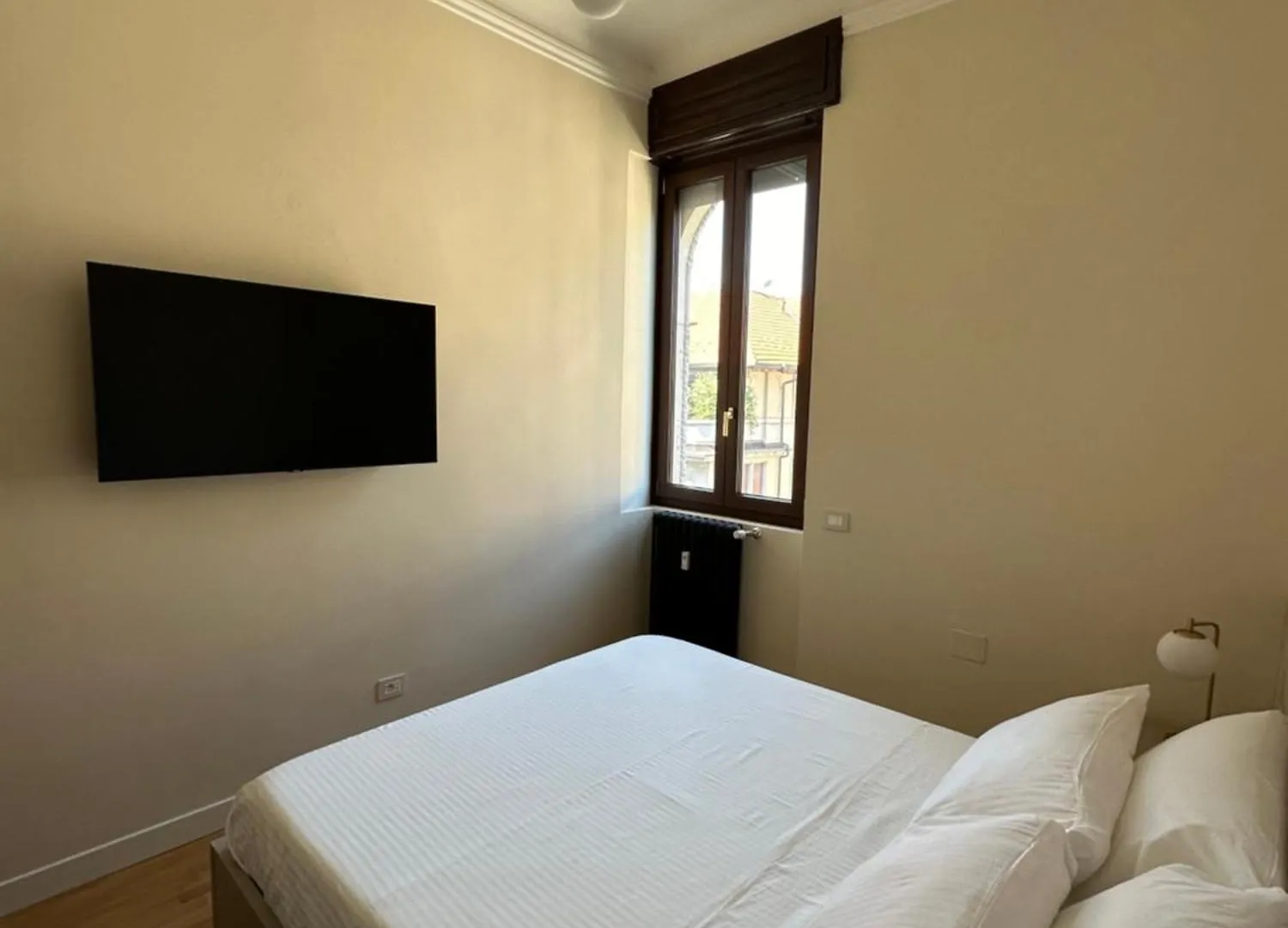 Appartamento Casa Bella 16 - 8 Min To Metro, 15 Min To Lin Airport, University Area Italia