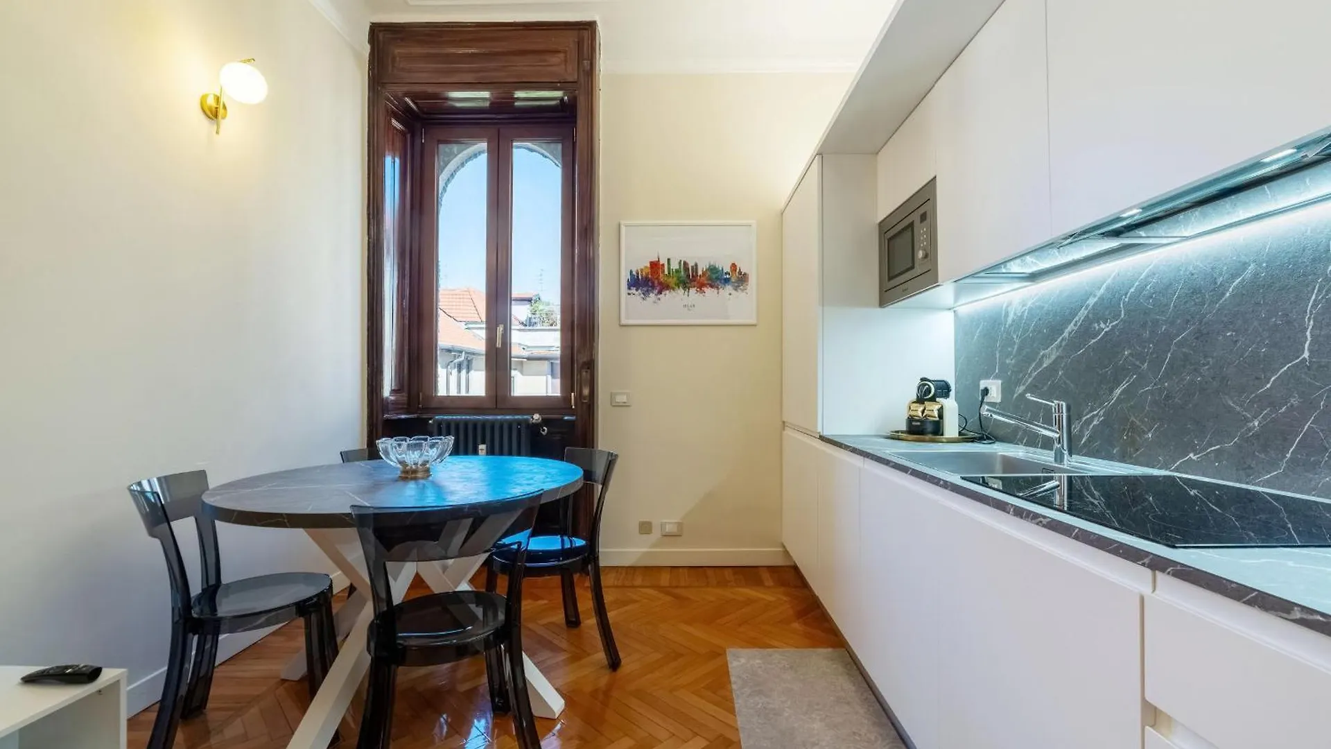 Appartamento Casa Bella 16 - 8 Min To Metro, 15 Min To Lin Airport, University Area Italia